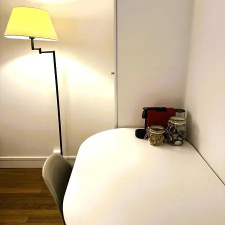 A Cozy Parisian Close To Eiffel Tower * Parigi