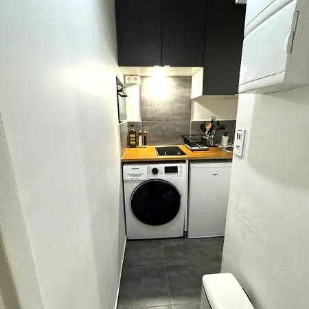 Appartamento A Cozy Parisian Close To Eiffel Tower *